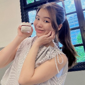 抗老進行式！活力緊緻專研抗皺修護乳霜一起對抗地心引力與細紋吧！
