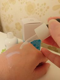 PuraVida璞若美得小分子保濕修護液深入肌底，讓我的肌膚健康彈潤，保濕透亮