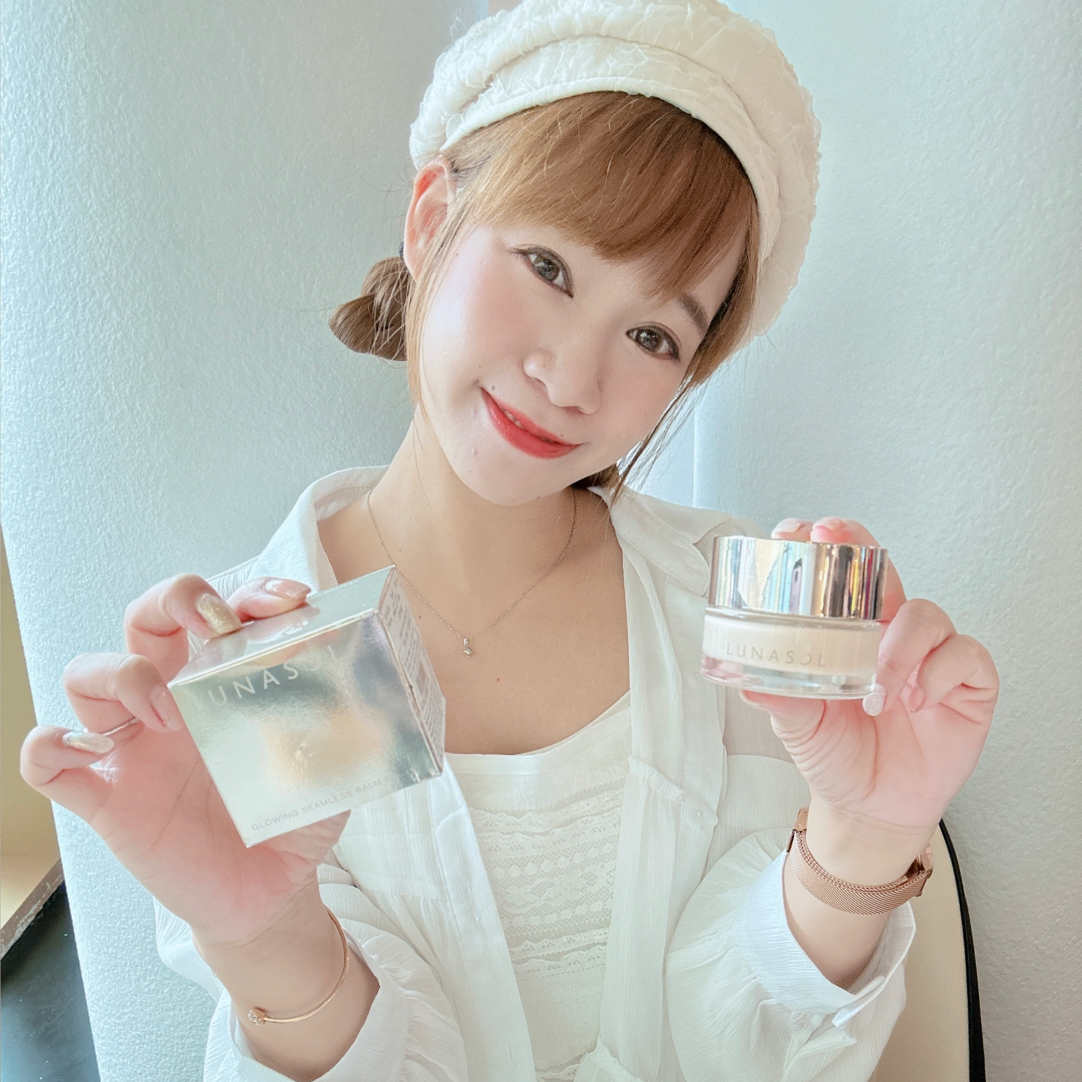LUNASOL水潤光粉霜 妝感服貼超持妝