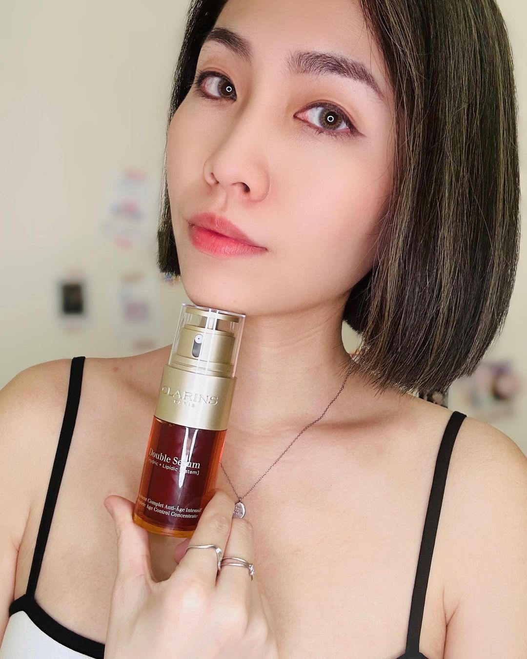 如"保養聖品"一般的克蘭詩黃金雙激萃