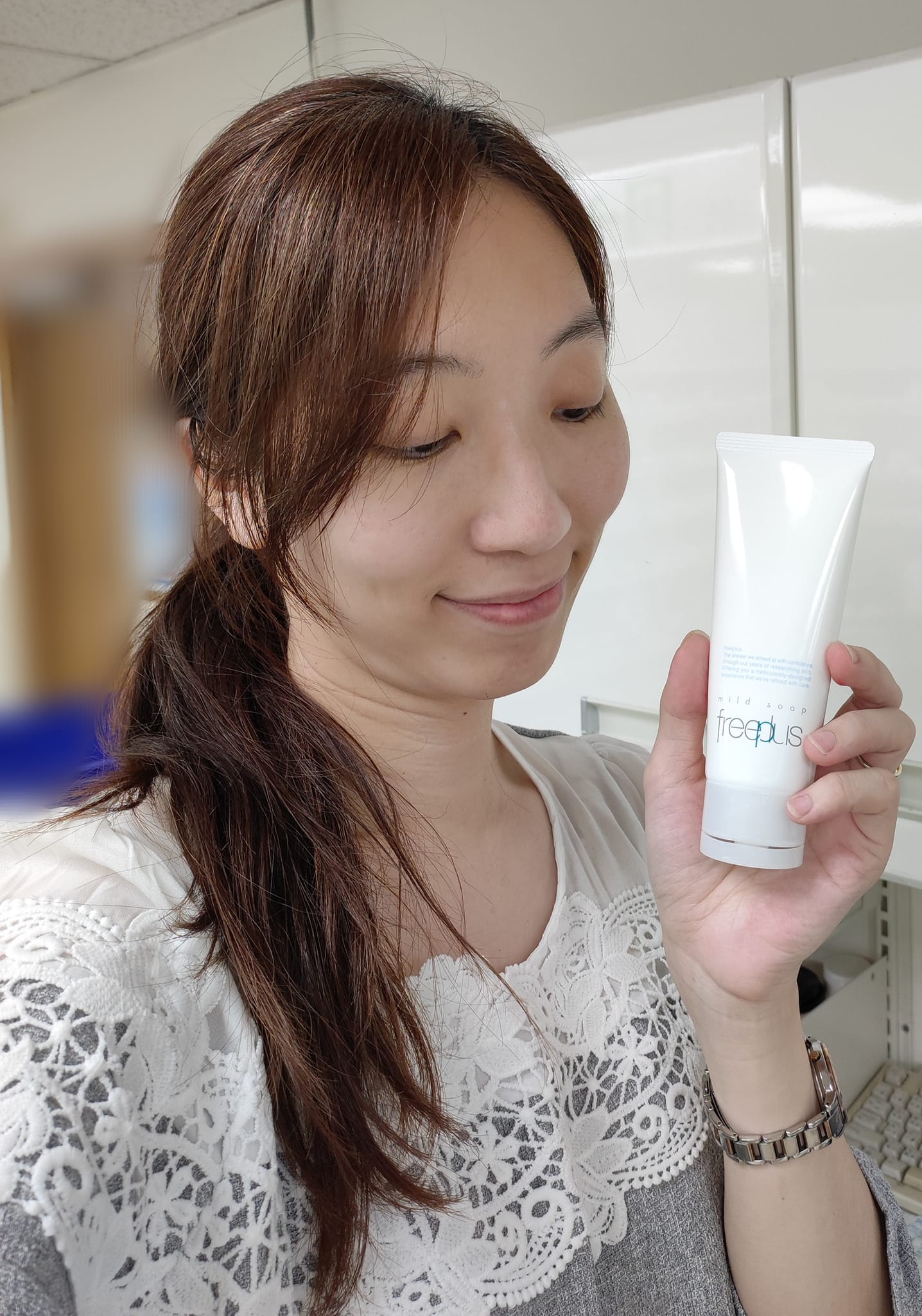Freeplus 溫和淨潤洗面乳，洗出柔嫩水煮肌！