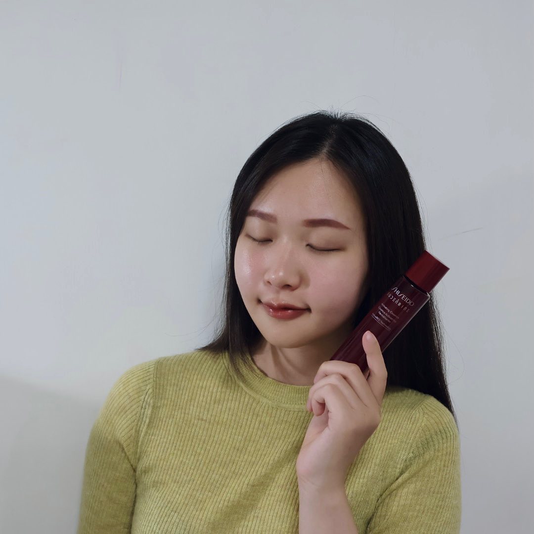 今天要來分享SHISEIDO 資生堂國際櫃「紅色活酵超導奇蹟露跟小紅瓶」的使用心得