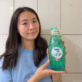 安全帽摘下不再怕！我的夏日好物-飛柔雙重植粹控油淨澈洗髮露