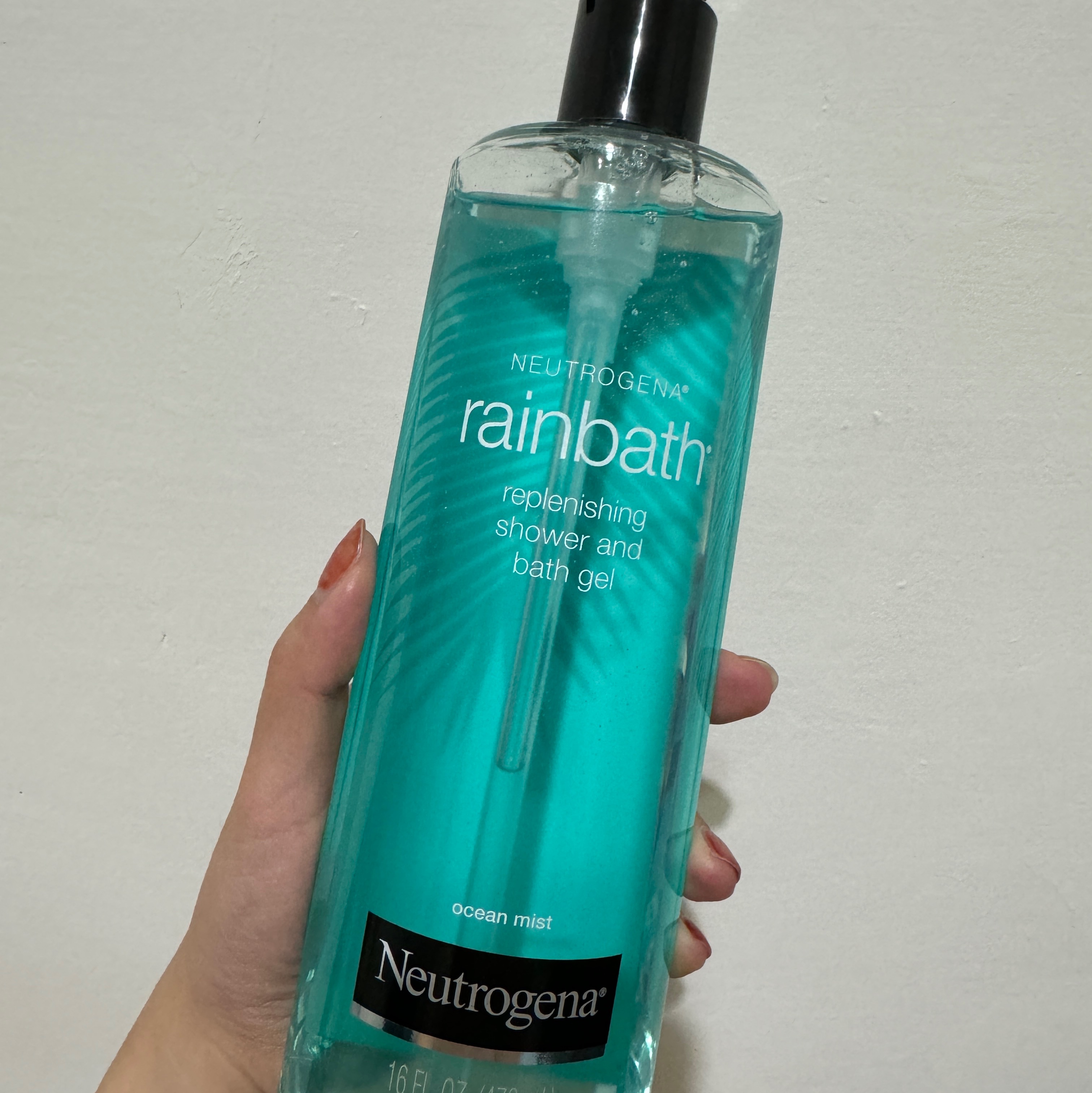 露得清《Rainbath沐浴露》SPA好選擇