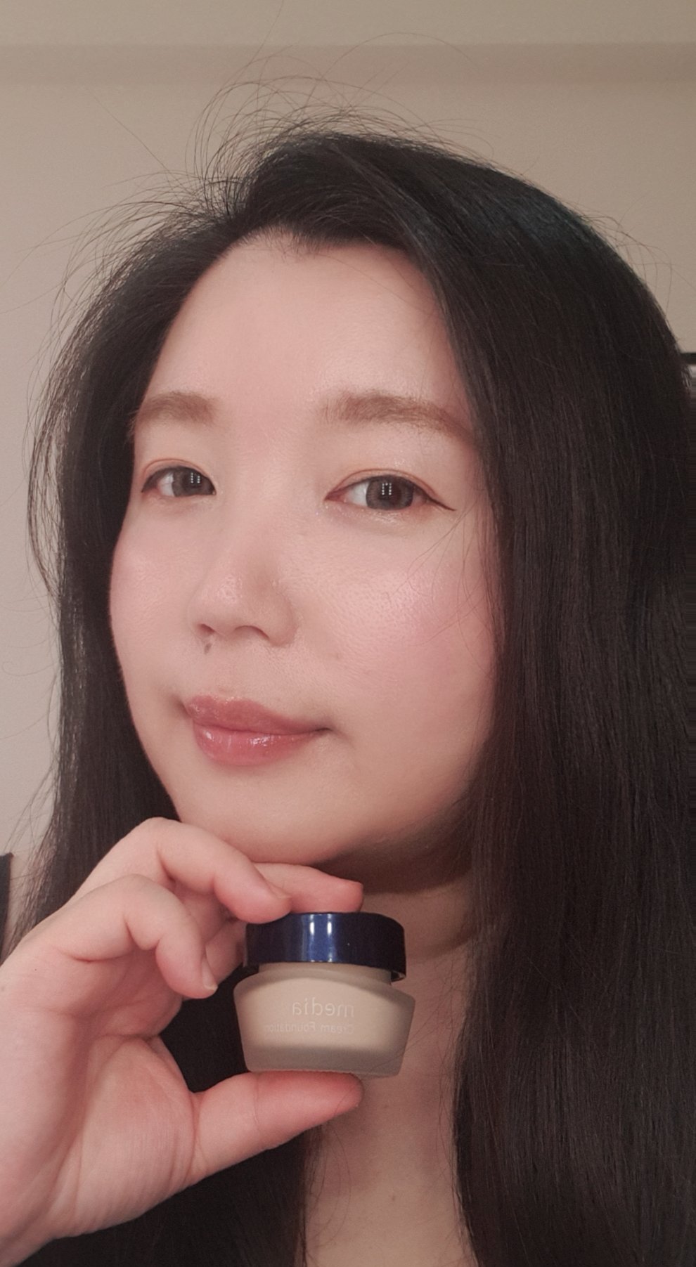 media媚點 極上粉嫩保濕粉底霜，秋冬服貼妝感就靠它