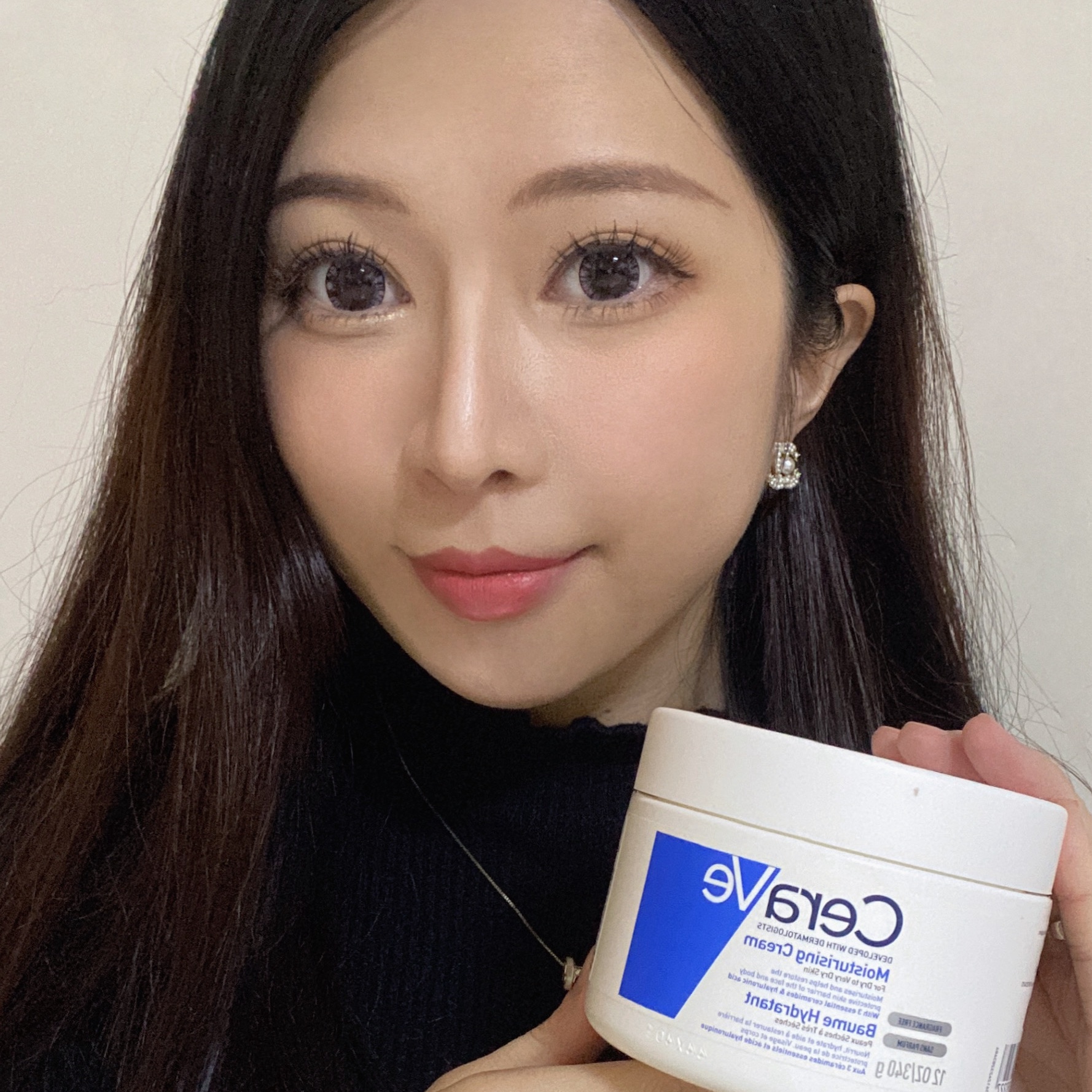 今天要介紹的是冬天必備商品 No.1美國皮膚科醫生推薦的保濕品牌CeraVe 適樂膚長效潤澤修護霜 340g