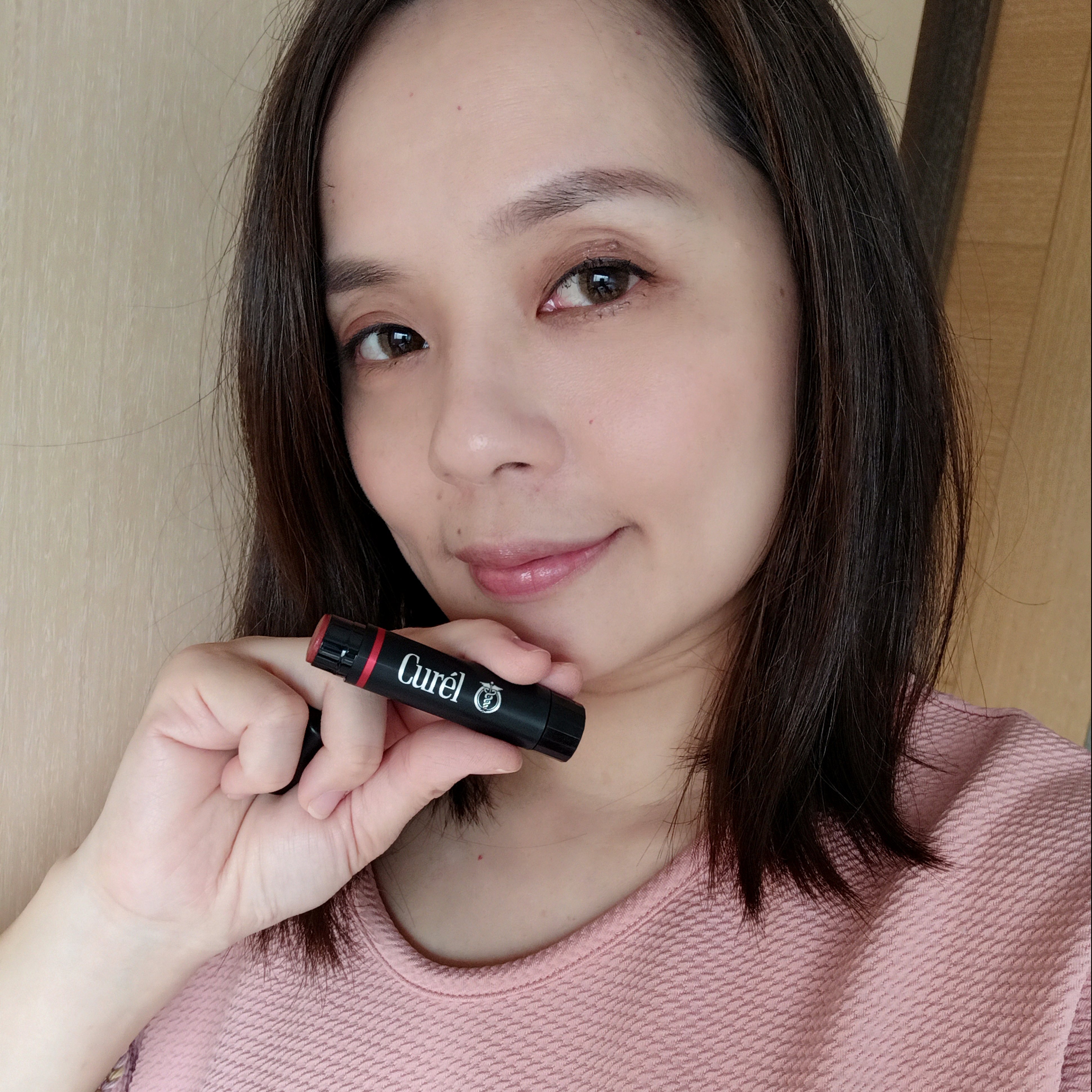 Curél珂潤 #潤浸保濕光透勻彩潤唇膏 一抹嘟嘟唇，潤唇就是這麼簡單
