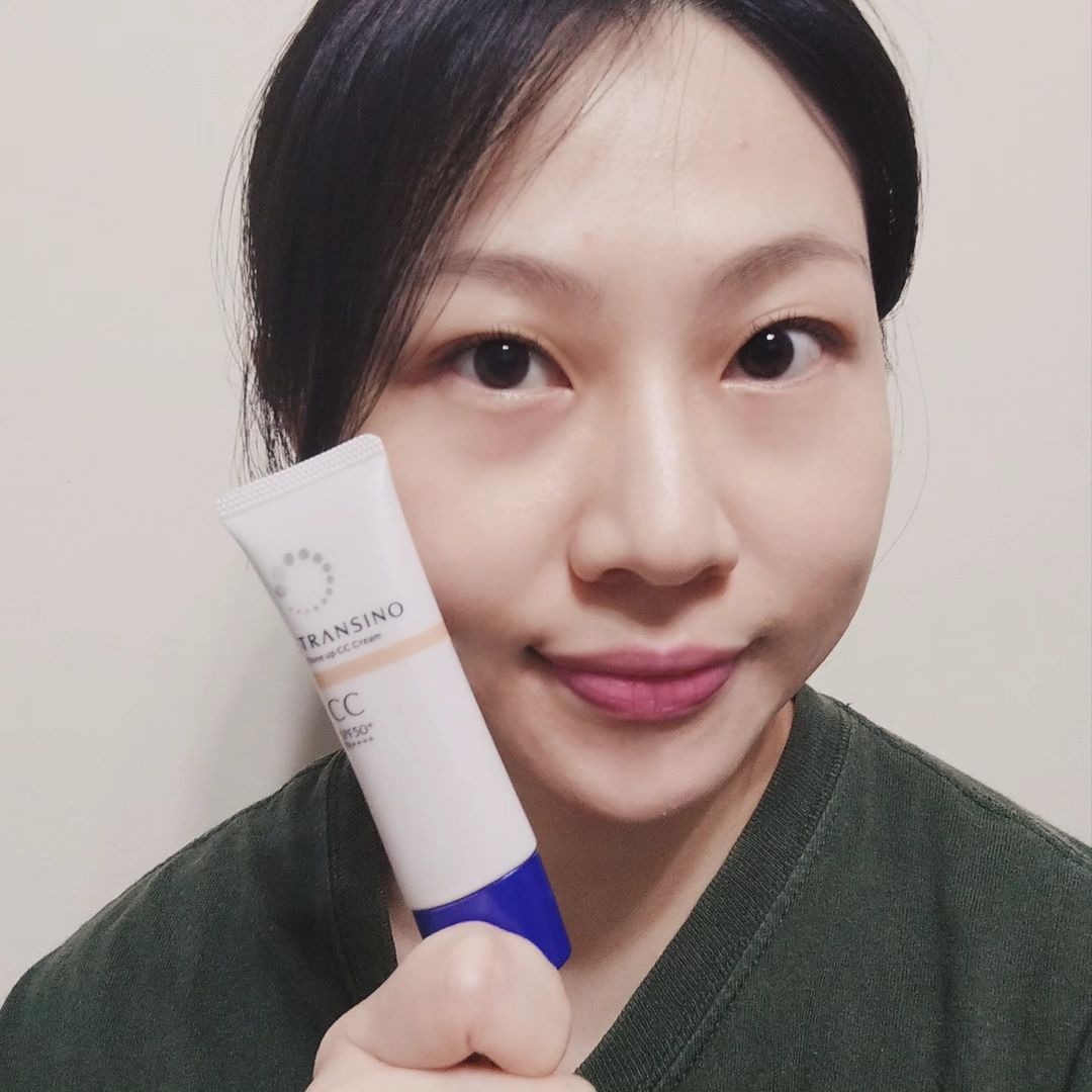 日本大人氣CC霜《傳晳諾藥用亮膚CC霜》秒造透亮美肌！