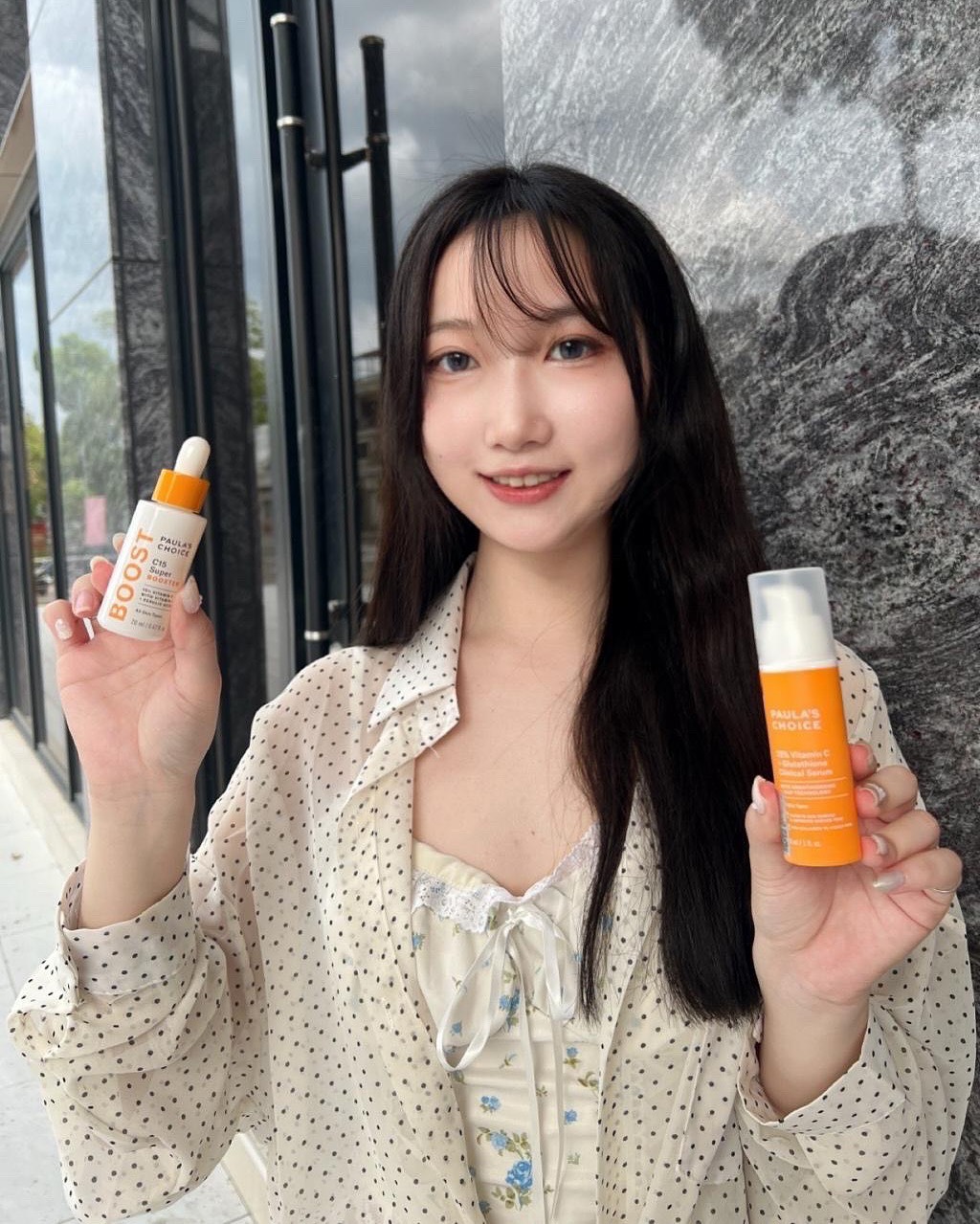 肌膚的光，不靠打燈，是 #寶拉珍選 給的真實亮白✨