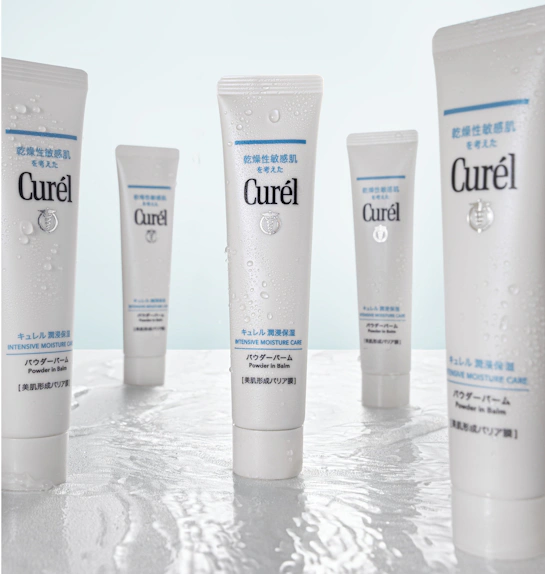 夏天毛孔油光OUT！Curél吸油保濕柔焦霜打造滑嫩濾鏡肌
