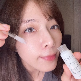 熬夜後肌膚粗糙、看起來沒精神？BIODERMA貝膚黛瑪12%超級C酸激光煥膚精華使用分享