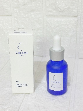 大名鼎鼎從日本紅到台灣的“TAKAMI 角質道小藍瓶”—養出你的發光透亮肌
